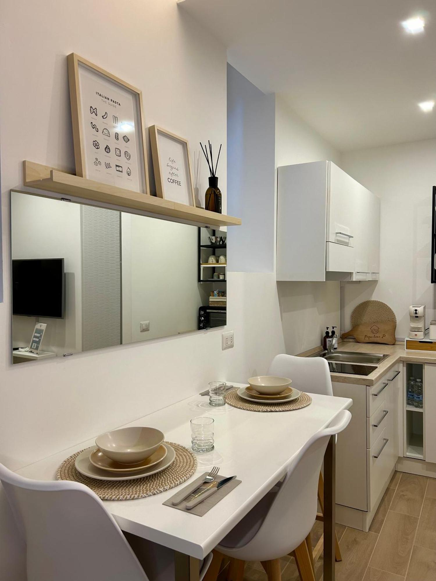 Navigli-Bocconi - Peque Home, Wi-Fi Milan Bagian luar foto